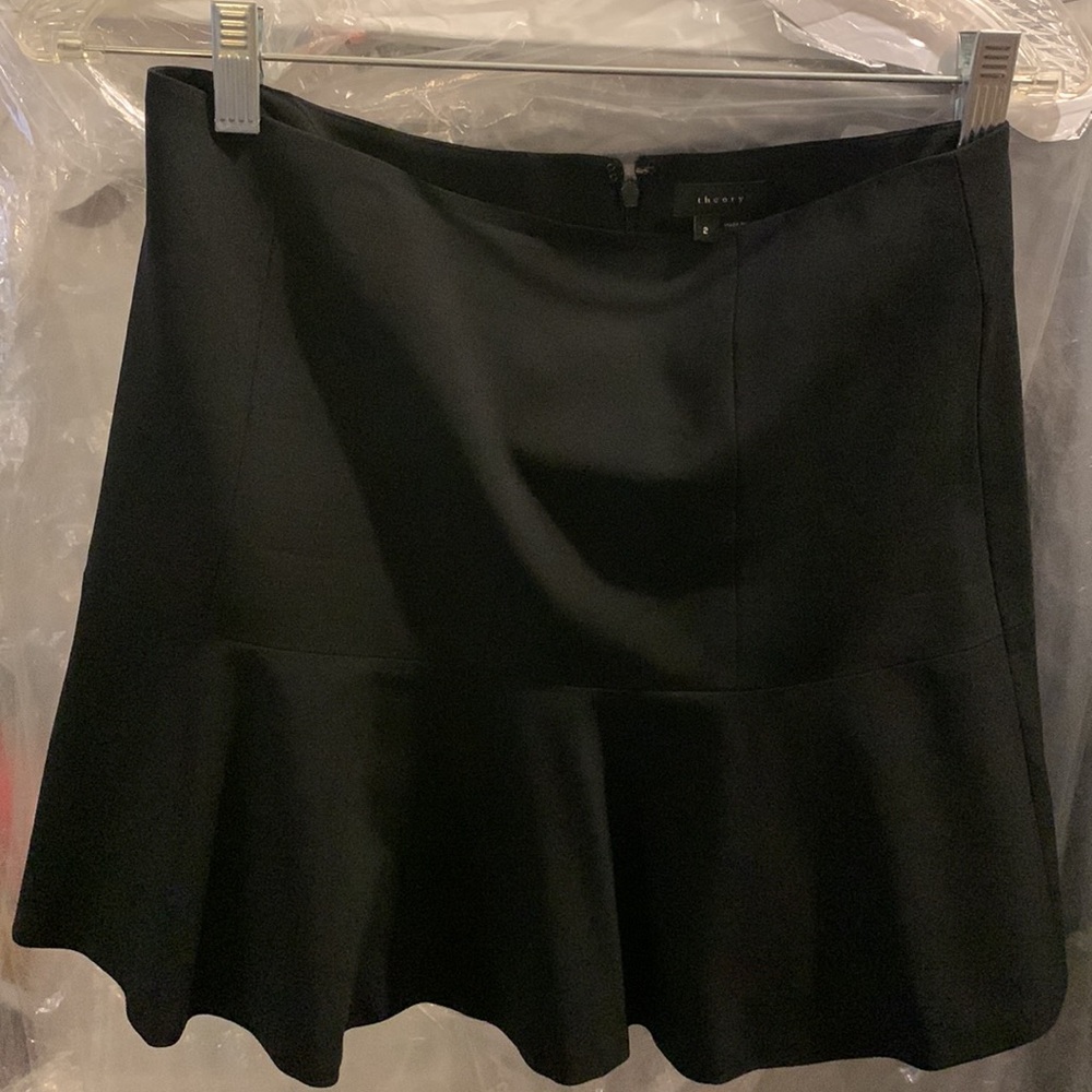 Theory black flare mini skirt size 2